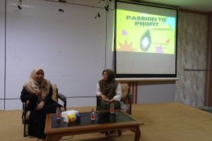 Dosen Tamu Prodi MBS UIN Antasari Rini Hidayat