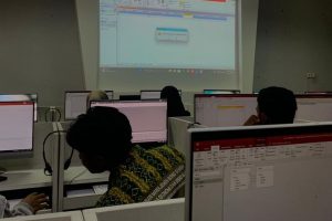 Komputer Bisnis 2025 Komputer Bisnis 2025